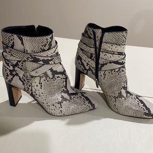 Vince camuto booties